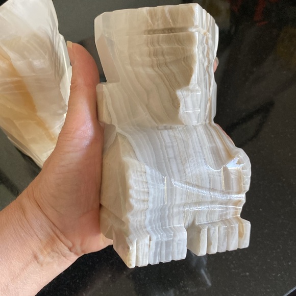 Book ends marble! Vintage! 70’s Carved, sculpture! Mexican warriors! - Picture 5 of 15